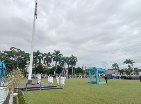 Ket foto : Upacara Peringatan Hari Sumpah Pemuda (HSP) Ke-97 tingkat Kota Tasikmalaya (fokusjabar/Seda) Ket foto : Upacara Peringatan Hari Sumpah Pemuda (HSP) Ke-97 tingkat Kota Tasikmalaya (fokusjabar/Seda)