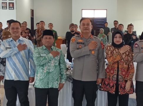 Ketpot: Poto bersama setelah kegiatan Forum diskusi