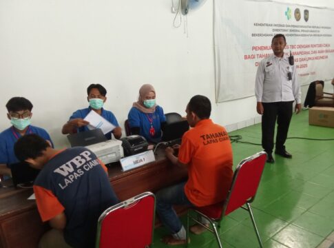 Ketpot: Pemeriksaan TBC terhadap Narapidana Lapas Kelas IIB Ciamis Ketpot: Pemeriksaan TBC terhadap Narapidana Lapas Kelas IIB Ciamis