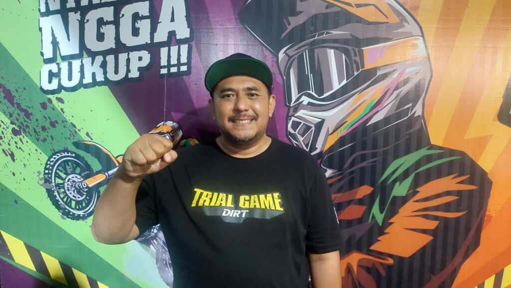 Trial Game Dirt Tritan Point