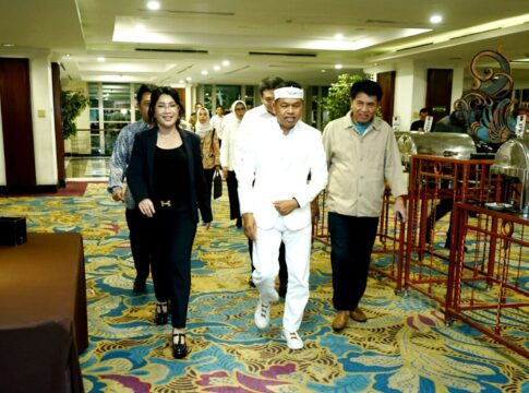 WhatsApp Image 2025-10-25 at 10.30.42 PM gubernur jabar apindo