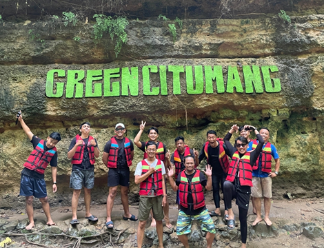 Poto: Suasana wisatawan di objek wisata Citumang Pangandaran.