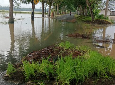 Poto: Suasana banjir di kawasan Majingklak, Desa Pamotan, Kecamatan Kalipucang, Kabupaten Pangandaran.