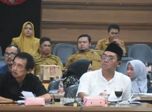 Caption foto: Ketua fraksi PKB Kota Tasikmalaya Asep Endang Nur Syam menyoroti krisis tata kelola lingkungan di Kota Tasikmalaya