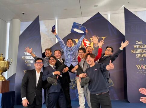 Para peserta WNC yang mengetahui kemenangan Irfan secara spontan menyiapkan selebrasi kecil sebagai bentuk penghormatan dan dukungan terhadap pencapaiannya di industri musik dangdut Indonesia