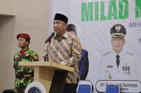 Sekretaris Daerah Kabupaten Ciamis, Andang Firman Triyadi saat memberikan sambutan dalam Peringatan Milad Muhammadiyah ke-113 di Kabupaten Ciamis
