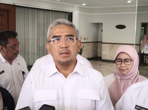 darurat sampah bandung legalitas pasar bandung