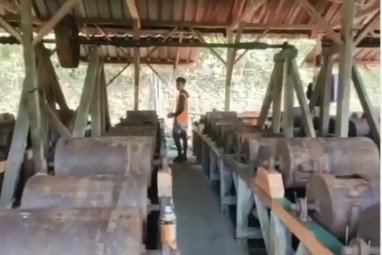tambang emas
