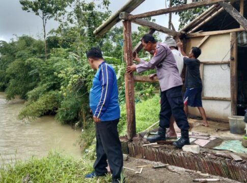 Tebing Sungai Citalahab fokusjabar.id