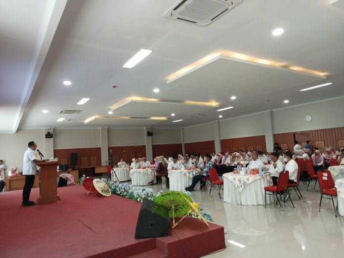 Ket foto : Kick Off Penyusunan RKPD Kota Tasikmalaya Tahun 2027, yang dibuka langsung Wali Kota Tasikmalaya Viman Alfarizi Ramadhan di Aula Utama Bappelitbangda Kota Tasikmalaya (fokusjabar/Seda)