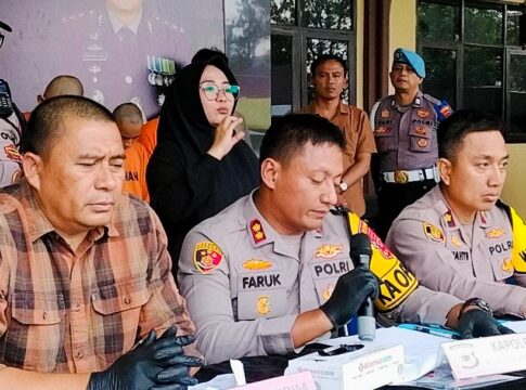 Ket foto : Kapolres Tasikmalaya Kota AKBP Moh Faruk Rozi, saat press release terkait pengungkapan kasus bisnis prostitusi online di Kota Tasikmalaya.