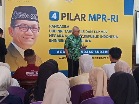 Poto: Anggota Komisi XIII Dewan Perwakilan Rakyat Republik Indonesia (DPR RI), Agun Gunandjar Sudarsa saat memberikan sambutan.