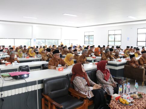 Keterangan Foto: Suasana Pembukaan Musyawarah Cabang (Muscab) ke-VIII di Aula Dinas Sosial, Kecamatan Tarogong Kidul, Sabtu (20/12/2025).