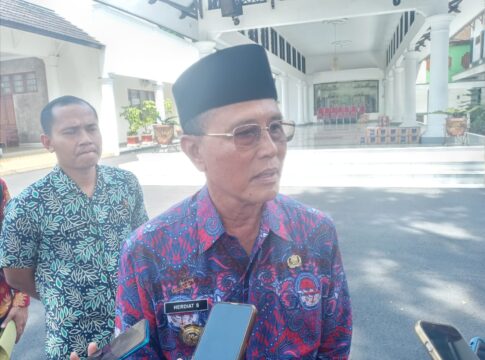 Bupati Ciamis Herdiat Sunarya