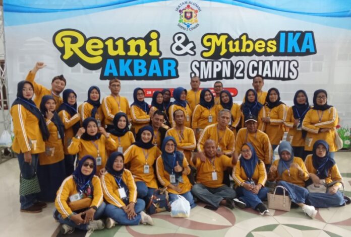 Ketpot: Reunian SMPN 2 Ciamis angkatan 87 saat gelar reunian