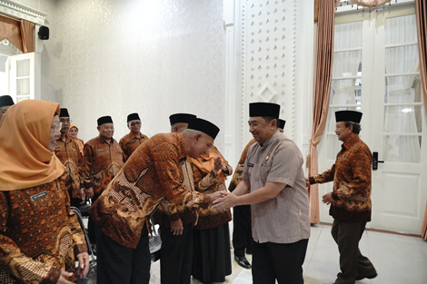 Pengukuhan PWRI Garut FOKUSJabar.id