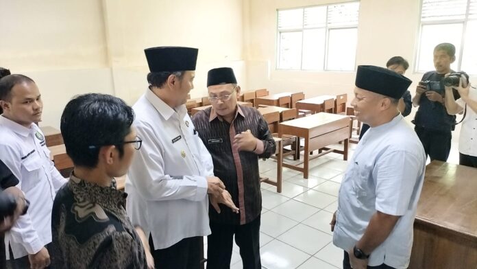 Jalan Rusak Taikmalaya FOKUSJabar.id