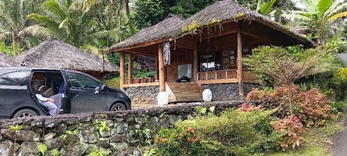 Masyarakat adat Kampung Kuta fokusjabar.id