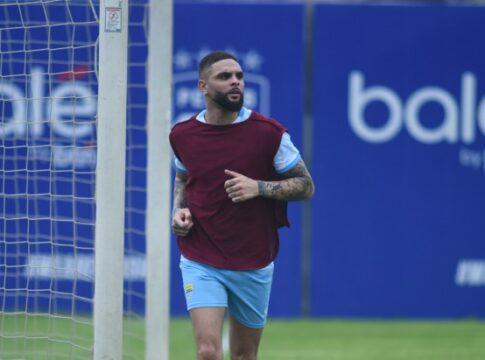 Layvin Kurzawa Persib fokusjabar.id