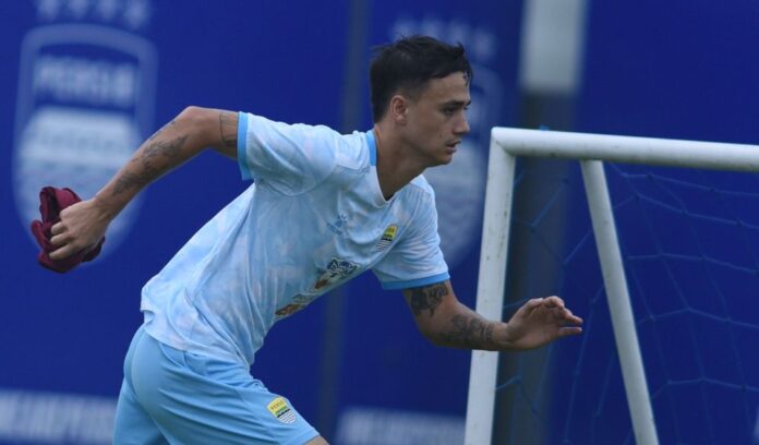 Eliano Eliano Reijnders fokusjabar.id