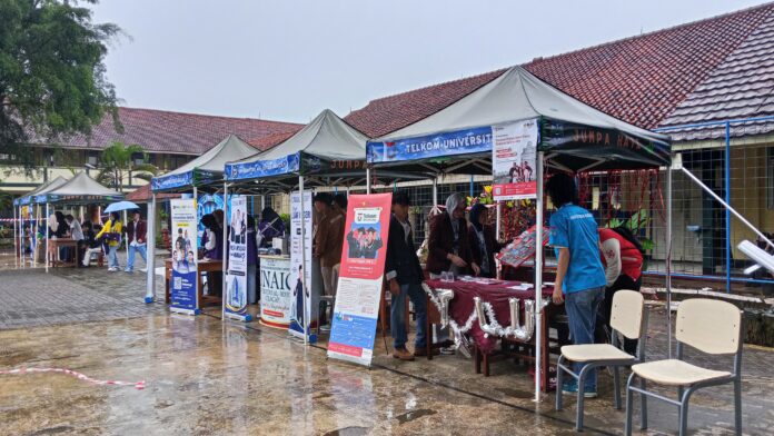 SMAN 1 Banjar sman 1 banjar campus@fokusjabar.id