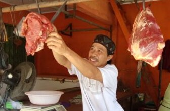 Ketpot: Seorang penjual Daging Sapi di Pasar Manis Ciamis