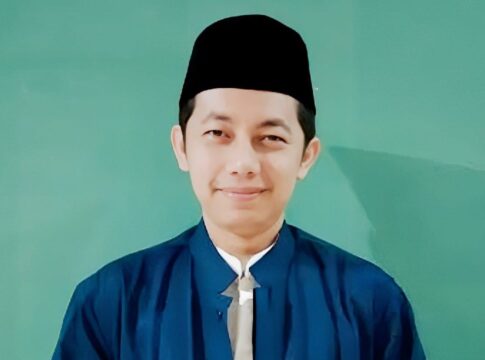 Dr. H. M. Rizki Romdon, Kepala Bidang Pendidikan Pondok Pesantren Cipasung Kabupaten Tasikmalaya, memberikan keterangan terkait rencana kunjungan Wakil Presiden RI Gibran Rakabuming Raka.