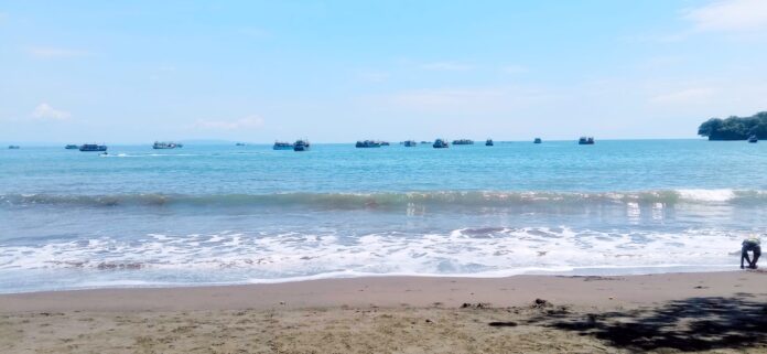 pantai batu karas pangandaran@fokusjabar.id