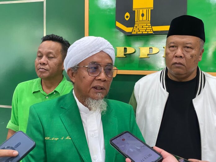 Majelis Syariah DPP PPP sekaligus Pimpinan Pesantren Miftahul Huda Manonjaya Tasikmalaya, KH Asep Ahmad Maoshul Affandy Bandung, FOKUSJabar.id