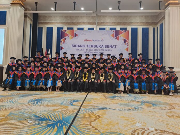 wisuda Stikom Bandung fokusjabar.id