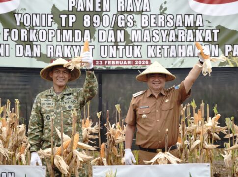 Bupati Garut panen jagung fokusjabar.id