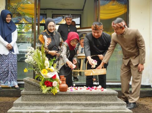Bupati Garut Tabur Bunga fokusjabar.id
