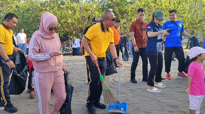 Kapolda Jabar puntung rokok fokusjabar.id