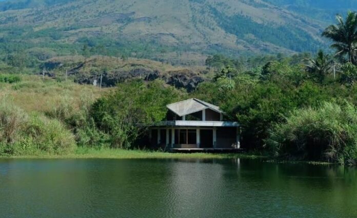 Cafe Balong Garut fokusjabar.id