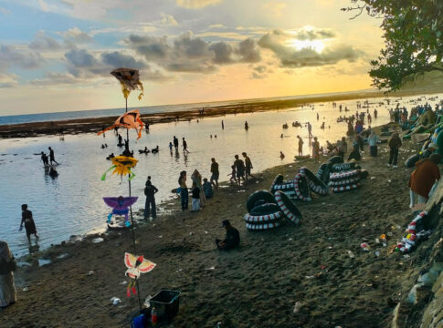 Pantai Sindangkerta Tasikmalaya fokusjabar.id