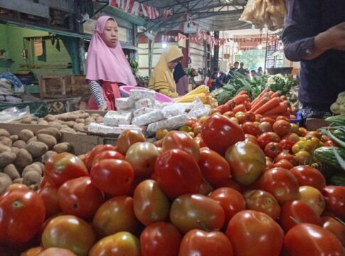 Tomat Apel pasar manis Ciamis fokusjabar.id
