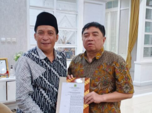 Plt Ketua DPC PPP bersama Bupati Garut,Abdusy Syakur Amin