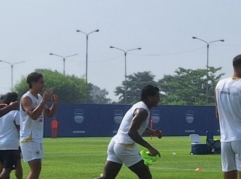 Bojan Hodak Frans Putros fokusjabar.id