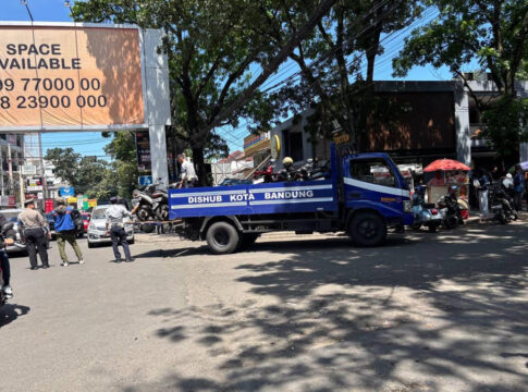 Parkir liar kota bandung fokusjabar.id