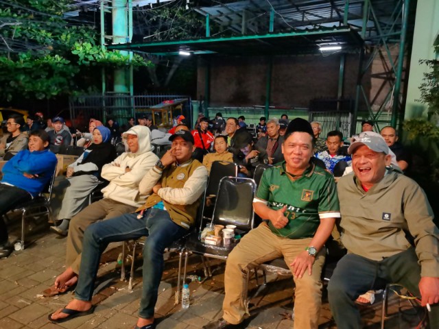 Suasana Nobar Spayol-Argentina di Kantor PPP Jabar, Bandung (LIN) BANDUNG, FOKUSJabar.id
