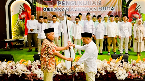 Ket foto : Ketua Dewan Pembina GAM Jawa Barat Amir Mahpud, saat melantik dan mengukuhkan pengurus GAM Priangan Timur di Aula Restoran Asep Stroberi Tasikmalaya (fokusjabar/Seda) Tasikmalaya, FOKUSjabar.id