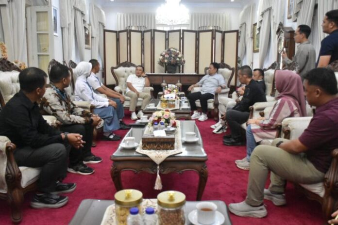 Bupati Dian Lepas Dua Putra-Putri Terbaik Kuningan Wakili Jawa Barat sebagai Paskibraka Provinsi Kuningan, FOKUSJabar.id
