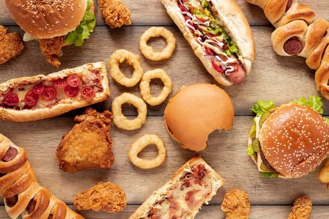 Cuaca Panas Saat Musim Kemarau, Hindari Makanan dan Minuman Ini agar Tak Cepat Dehidrasi