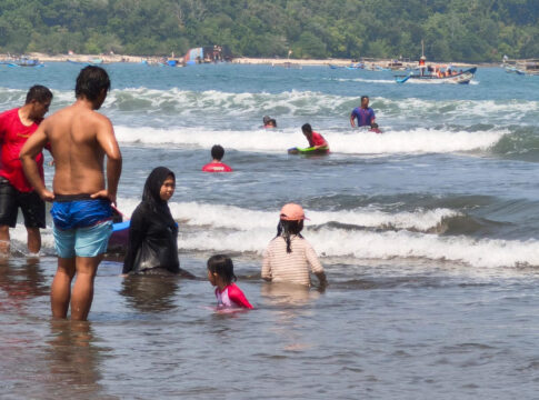 libur sekolah wisata pangandaran fokusjabar.id
