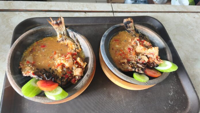 Poto: Penampakan Cobek Hot Jeletot AR Resto Pangandaran Pangandaran, FOKUSJabar.id