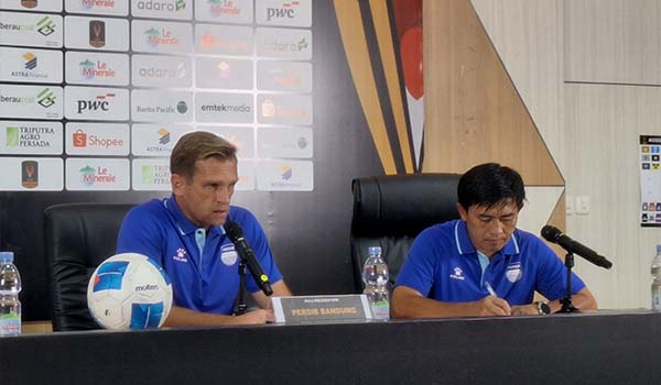 Pelatih Persib Igor Tolic