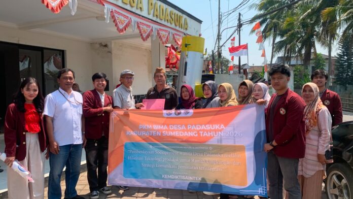 TIM PKM UKRI UKRI Sulap KWT Jamur Tiram Padasuka Lewat Mesin Hemat Listrik 900 VA (IST) KWT Jamur Tiram fokusjabar.id
