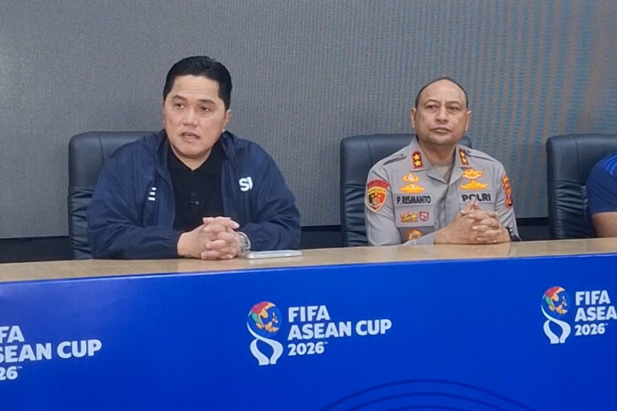 Foto: Ketua Umum PSSI, Erick Thohir (kiri). (Arif) BANDUNG, FOKUSJabar.id