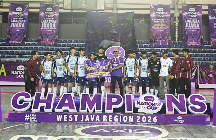 SMAN 21 Bandung keluar sebagai juara Final Regional AXIS Nation Cup 2026 West Java. Gelar tersebut sekaligus mengantarkan tim futsal sekolah asal Kota Bandung itu melaju ke Grand Final AXIS Nation Cup 2026 di Istora Senayan, Jakarta, 31 Oktober 2026 mendatang -Ist- BANDUNG, FOKUSJabar.id