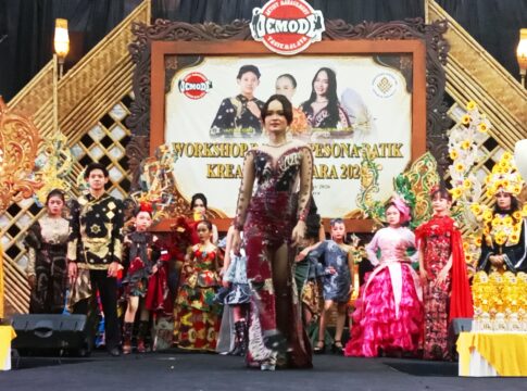 Pesona Batik Kreasi Nusantara